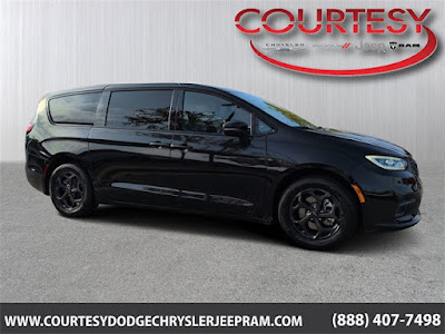 2023 Chrysler Pacifica Hybrid