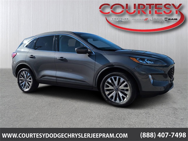2022 Ford Escape Titanium