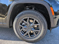 2027 Jeep Grand Cherokee Laredo Altitude