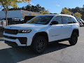 2027 Jeep Grand Cherokee Laredo Altitude