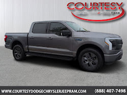 2025 Ford F-150 Lightning Flash